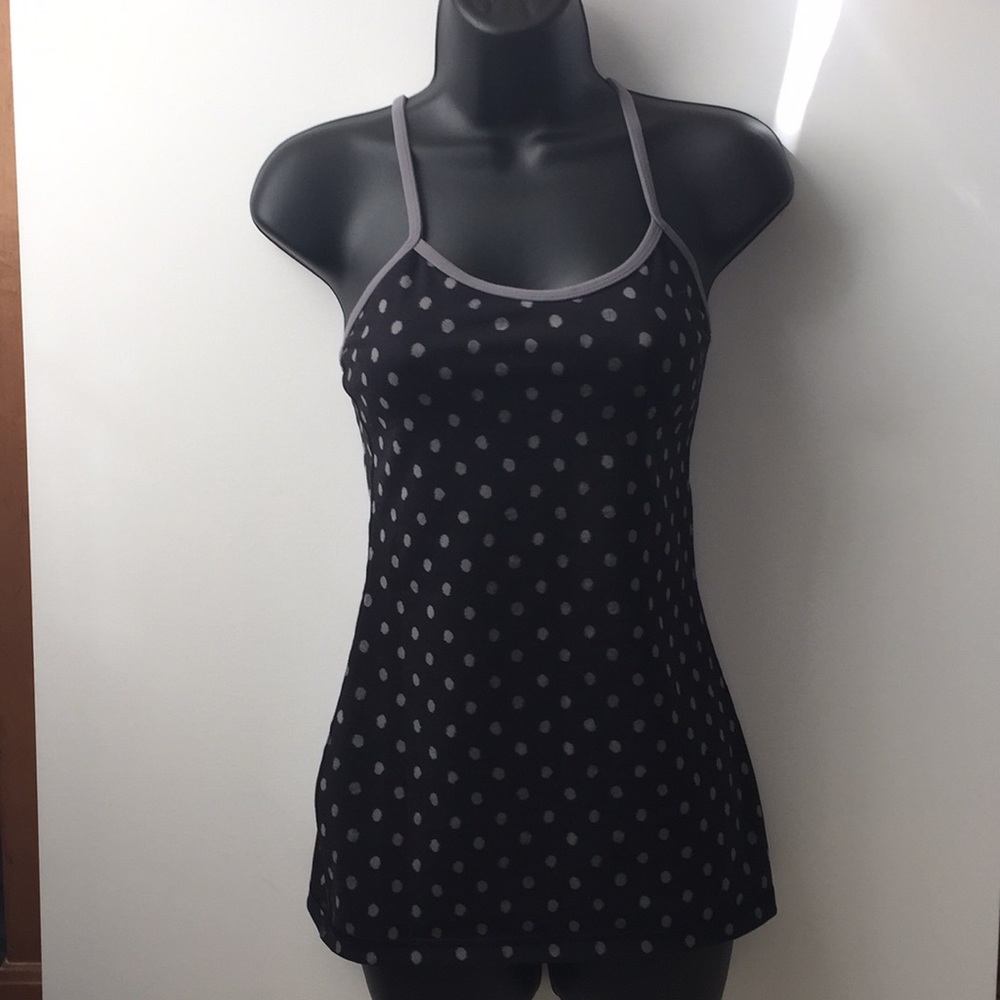 Lululemon used workout top